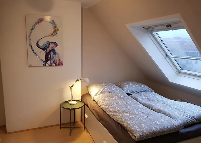 Charming Maisonette With Sun Terrace شقة دوسلدورف