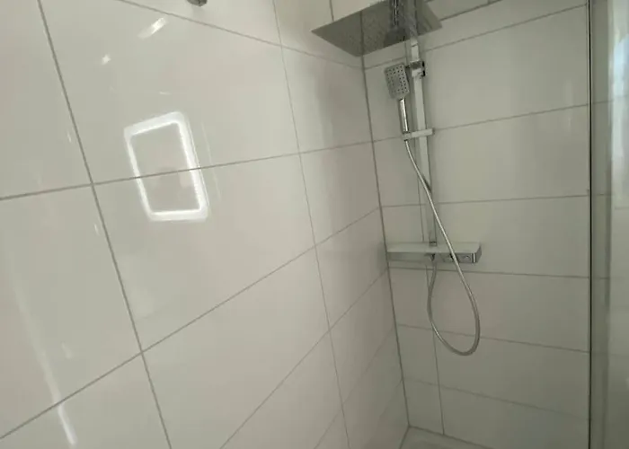 Charming Maisonette With Sun Terrace شقة