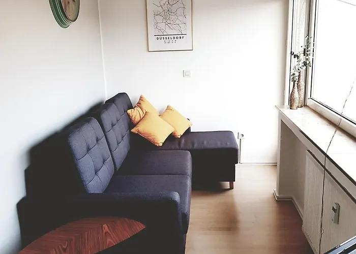 Charming Maisonette With Sun Terrace دوسلدورف